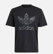 Adidas-Classic-Monogram-Graphic-T-Shirt-Schwarz-2.webp